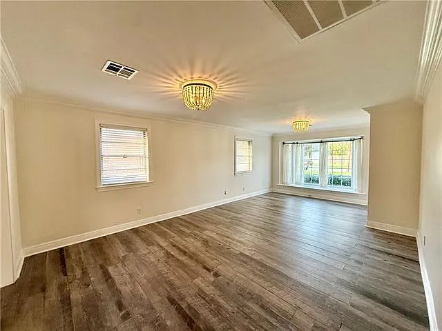 4 bed, 3.0 bath, 2321 sqft, $2,900 — Photo 3