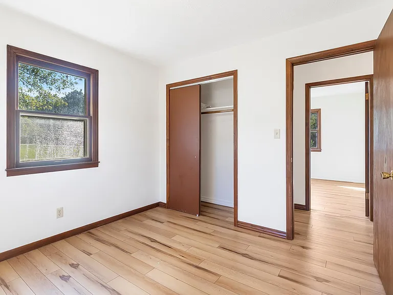 1415 W Inman Rd — Photo 15