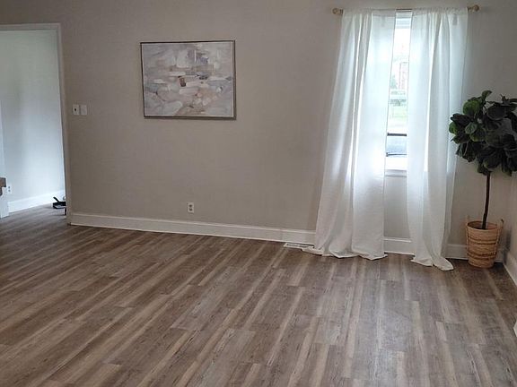 5th image of 3615 Rosedale Rd