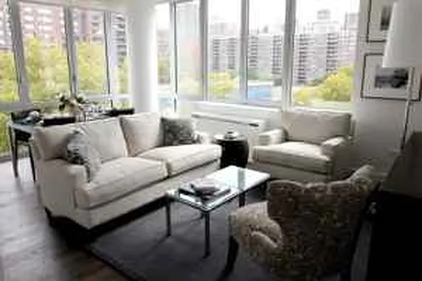 Rented by PWV Acquisitions | media 4