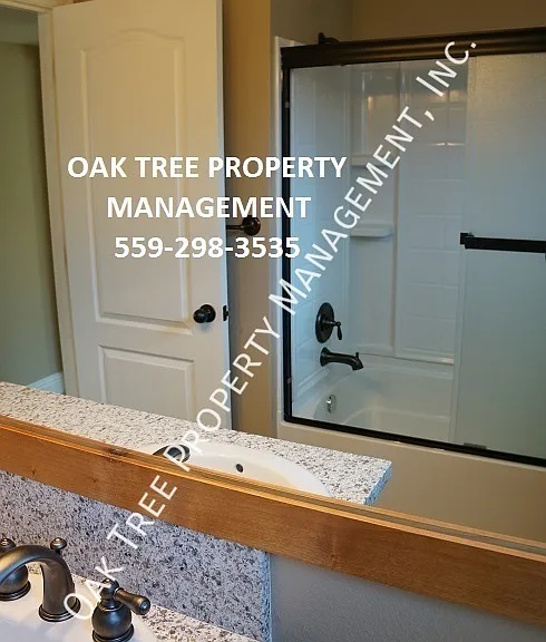 744 Woodworth Ave #A — Photo 12