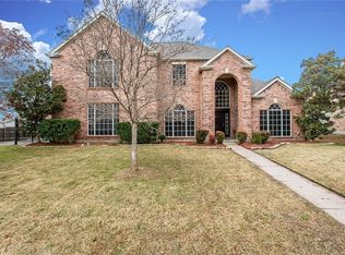 701 Saint Matthew Dr, Mansfield, TX 76063
