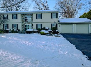 26 Krawski Dr, South Windsor, CT 06074