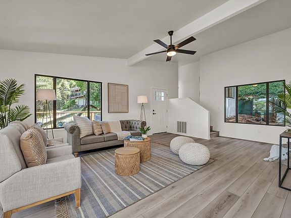 4th image of 3095 S Lake Drive