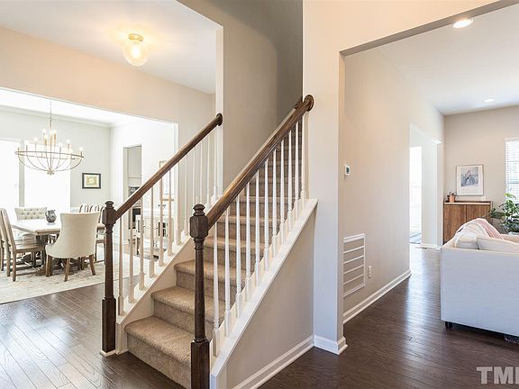 3rd image of 1007 Big Spring Cir