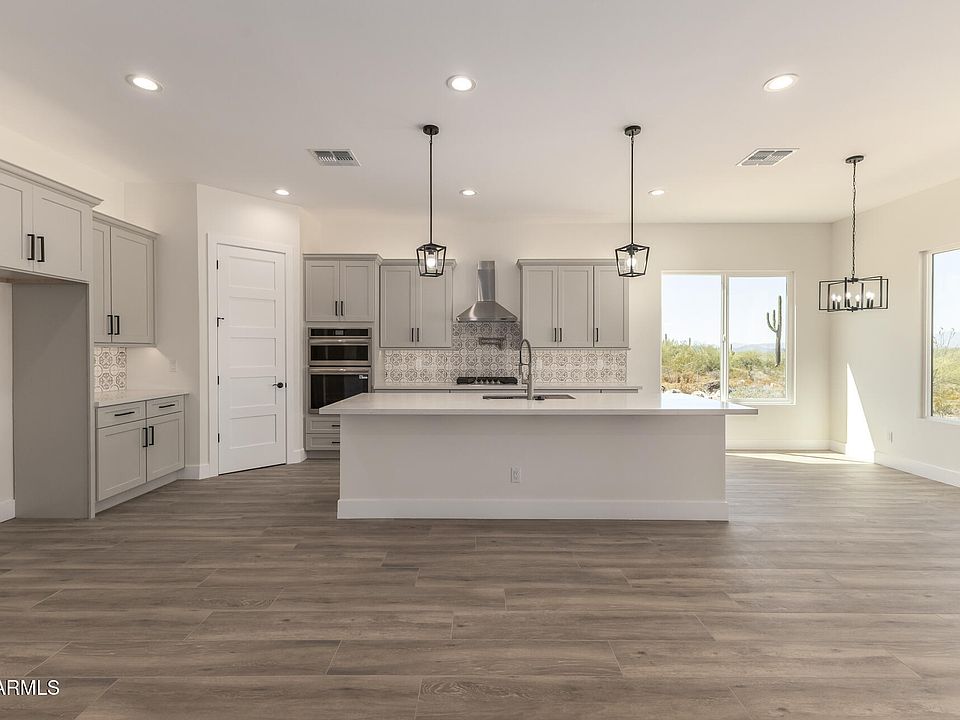 1st image of 45315 N 18TH Street