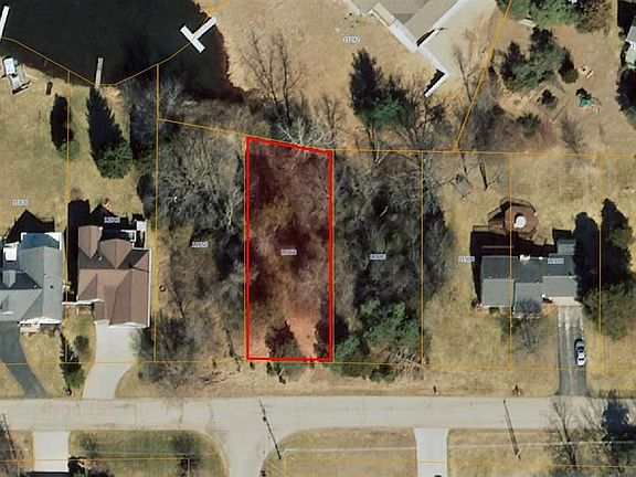 5th image of 11860 Lakeside Dr N
