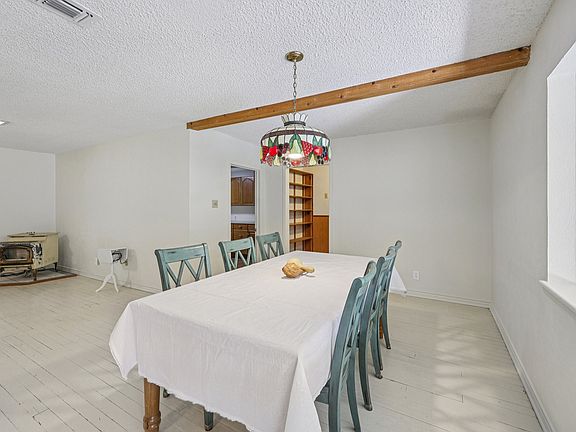 3rd image of 1923 Wilson Bend Rd