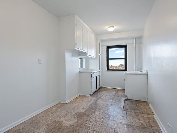 5th image of 383 Grand St #K1707