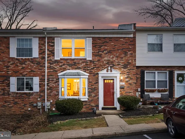 367 Dartmouth Ct, Bensalem, PA 19020