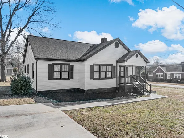 129 Spring St, Reidville, SC 29388