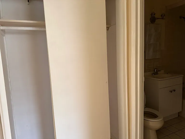 3600 Charles Ct #8 — Photo 11