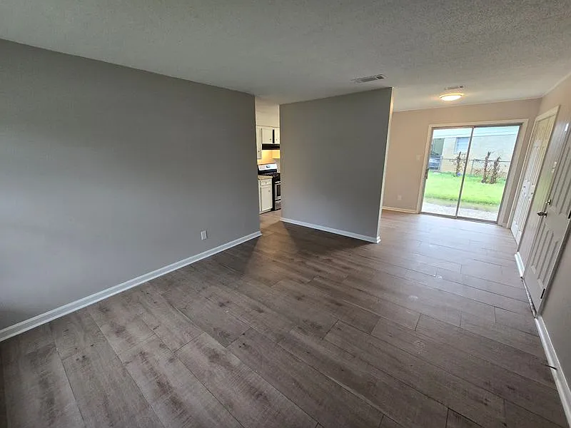 Charming 3-Bedroom Single-Story Home with Carport & Fenced Backyard — Photo 2