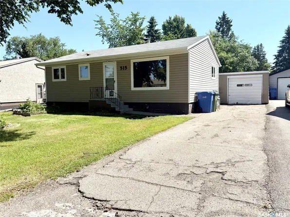 313 Myrtle Avenue N, Yorkton, SK S3N 1R7
