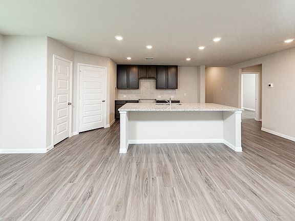 Dining Area to Kitchen