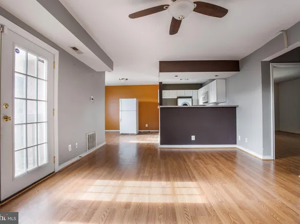 7410 Goodland Dr APT 4, Landover, MD 20785