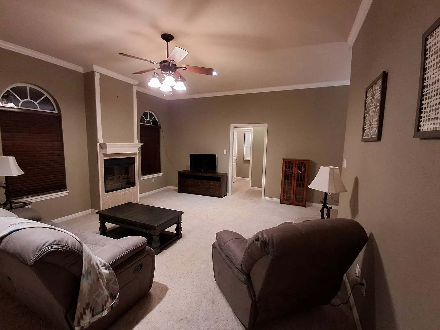 2142 Republic Ave — Photo 2