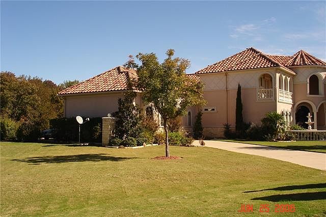 1st image of 310 Hawkswood Dr