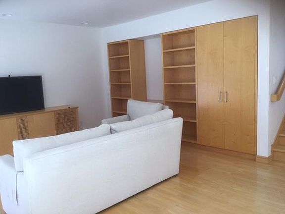 5th image of 433 Palisades Ave