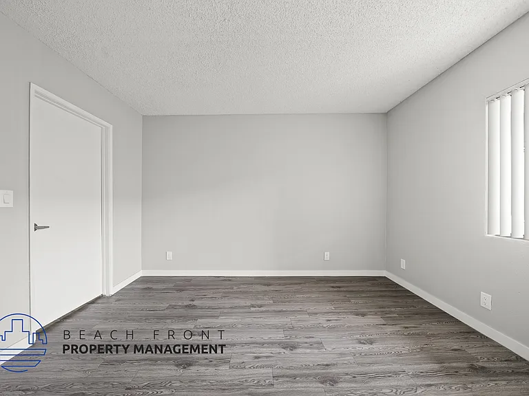 229 S. Normandie Ave. — Photo 13