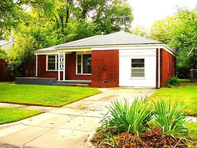 1401 E Jump St, Wichita, KS, 67216