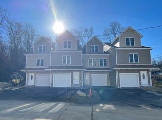 18-18A Taunton St, Worcester, MA 01604