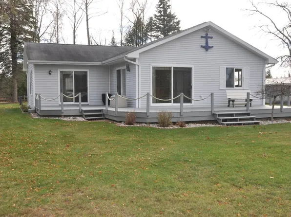 514 Ottawa Ln, Prudenville, MI 48651