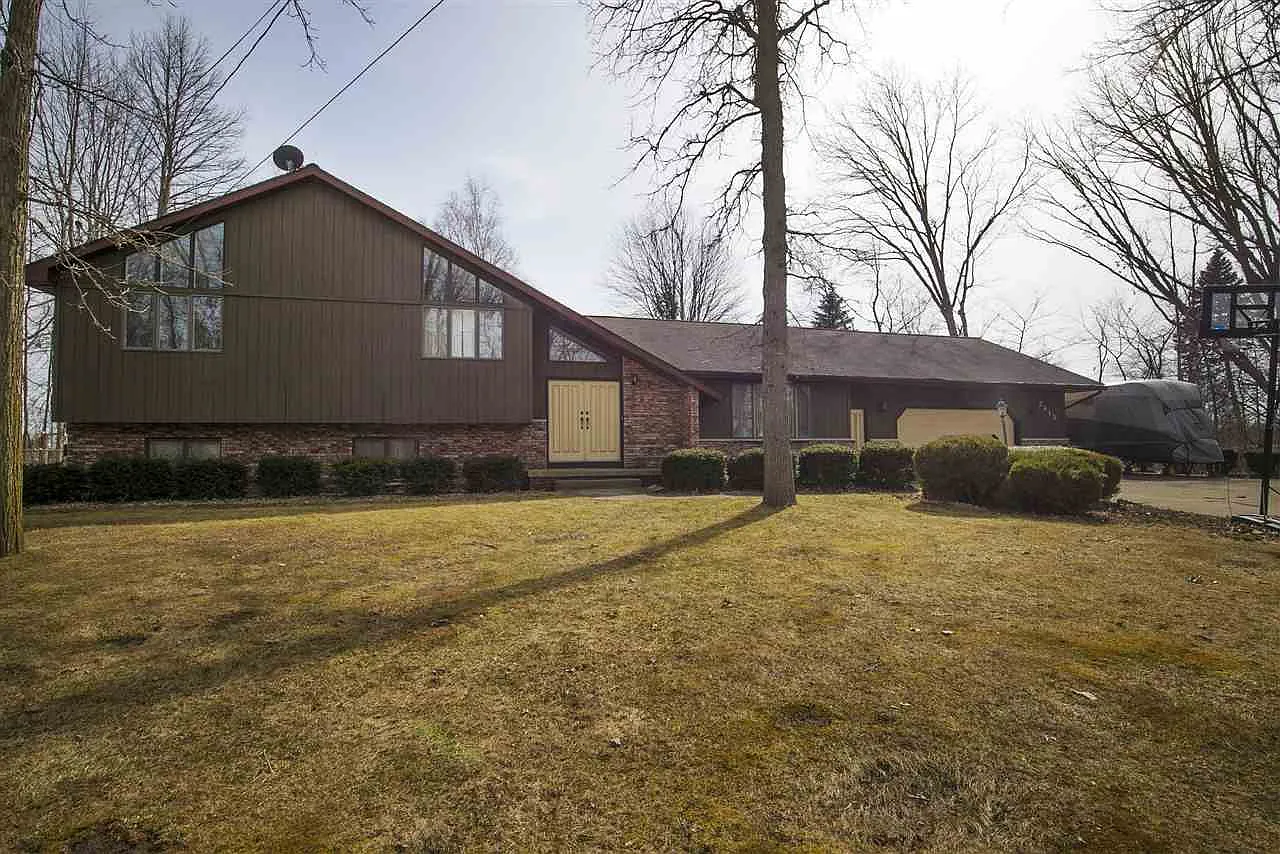 2413 Roger St photo 1