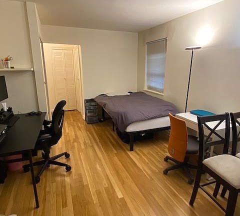 3rd image of 2337 Hudson Ter APT A14