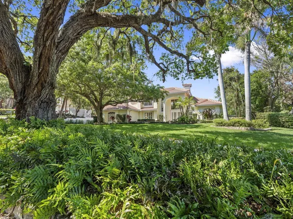 4 Castle Hill Way, Sewalls Pt, FL 34996
