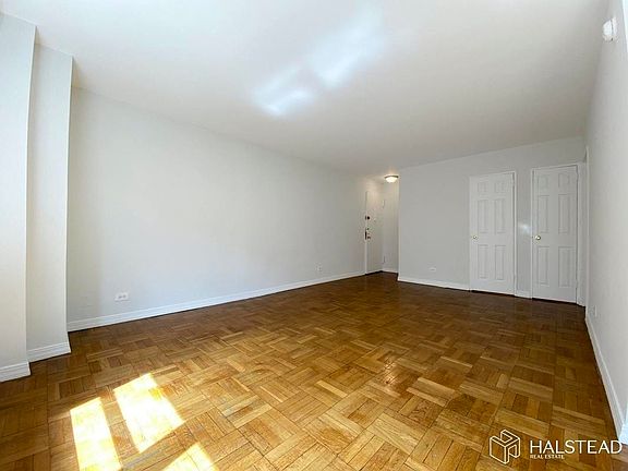 4th image of 200 E 15th St APT 4N