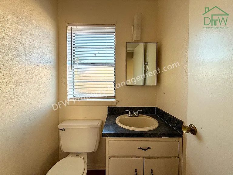 1021 Pleasant Valley Ln — Photo 16