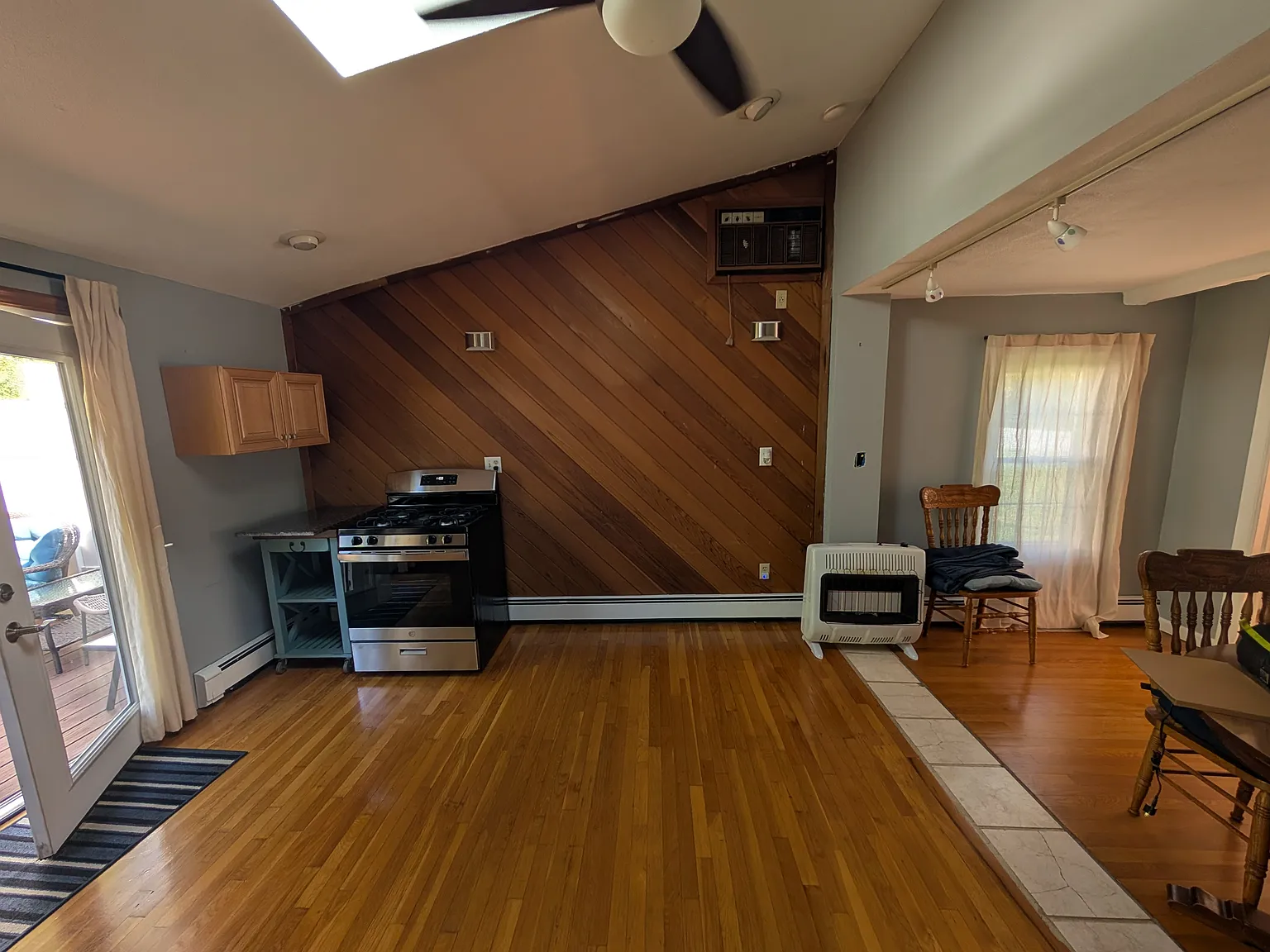 1 bed, 600 sqft, $1,900 — Photo 1