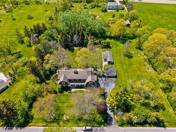 3rd image of 1149 Benson Ln