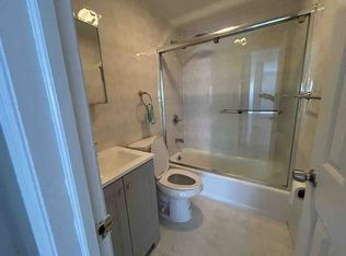 61-49 148th Pl #1, Flushing, NY 11367