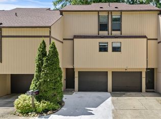 622 James Ave, Cuyahoga Falls, OH 44221