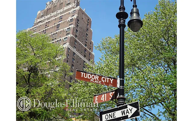 Sold by Douglas Elliman | media 8