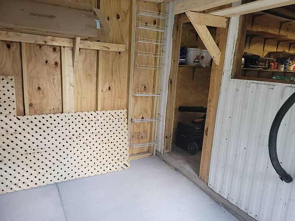 4th image of 6432C Lakewood Dr #755