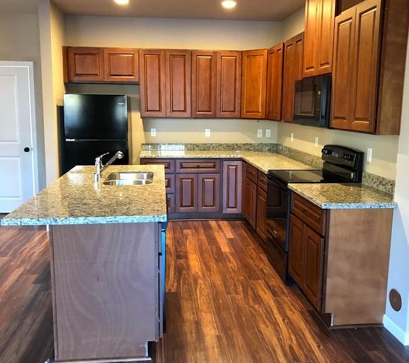 1st image of 4126 8th Ln NE #A
