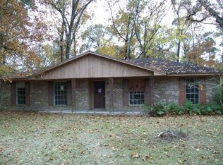 11140 Crestwood Dr, Willis, TX 77378