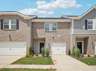 7129 Cedarcrest Ln, Fairview, TN 37062