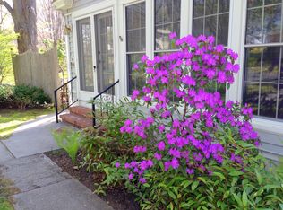 29 Howes St, Northampton, MA 01062