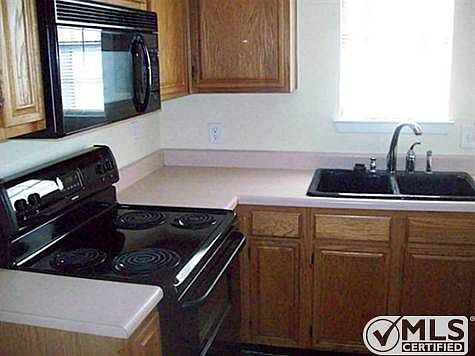 4th image of 105 Australia Ct