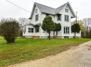 W4402 Raasch Hill Rd, Horicon, WI 53032