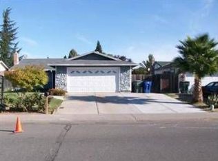 4945 Village Wood Dr, Sacramento, CA