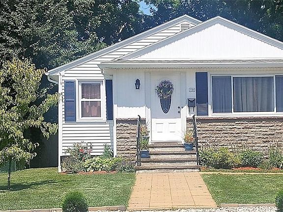 2nd image of 10 Willow St