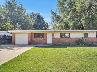 6423 Julia Dr, Milton, FL 32570