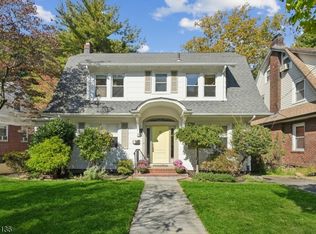 32 Linden Ter, Leonia, NJ 07605
