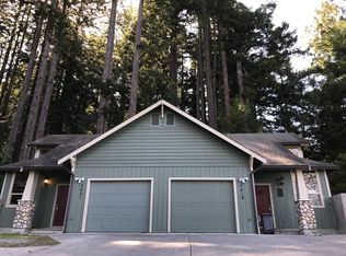 2419-2421 Oakridge Terrace Ln, Eureka, CA 95501