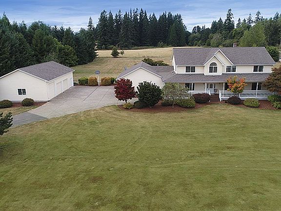 2nd image of 13520 NE 181st Cir